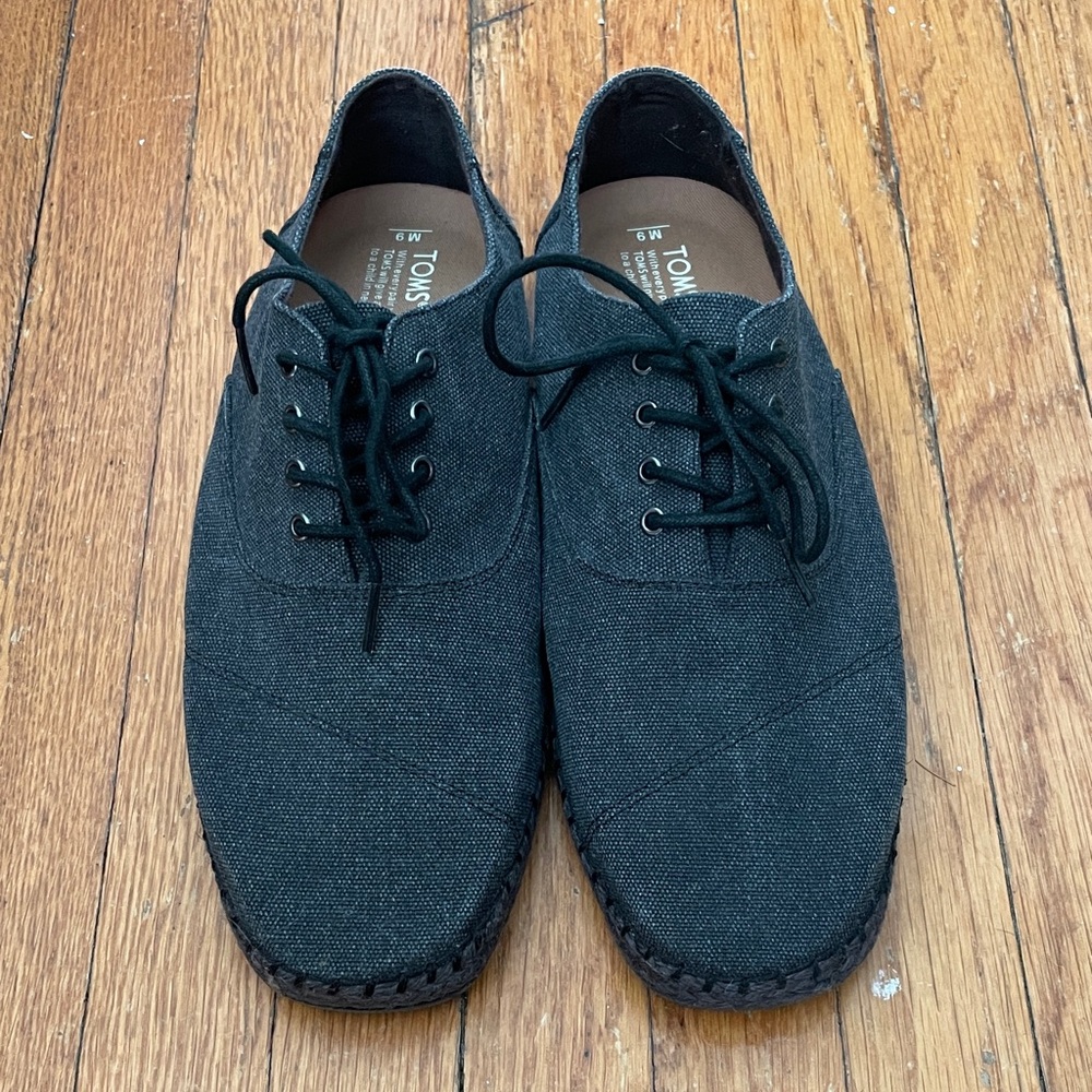TOMS Dark Gray Canvas Lace-up Oxford Shoes